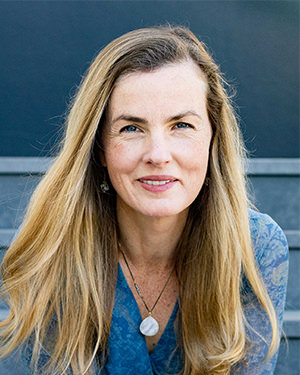 Amy Henderson